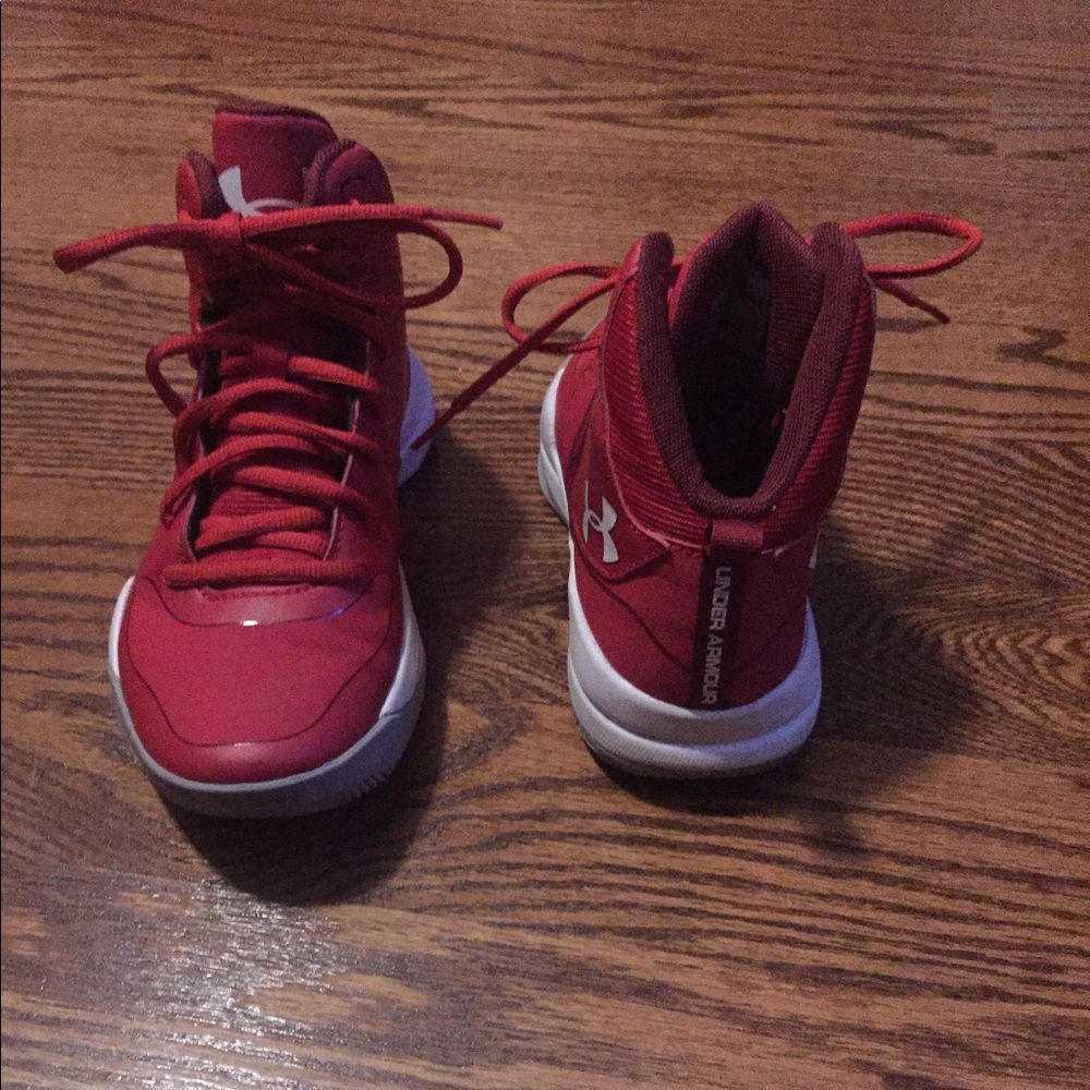 Under armor sneakers for kids